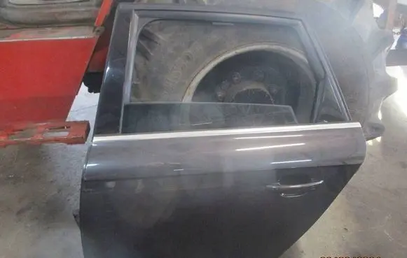 Rear door