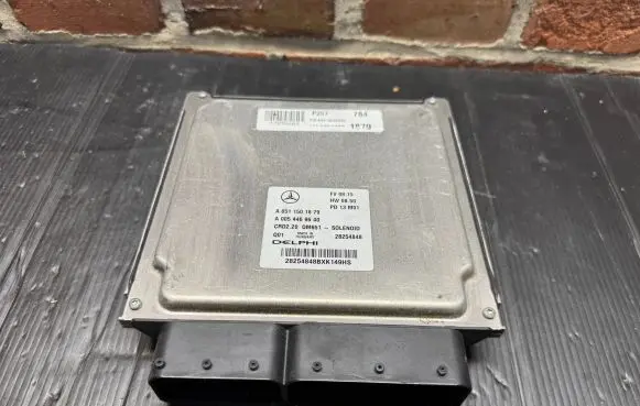Mercedes-Benz Vito Viano W639 Engine control unit/module A6511501879 A0054469640