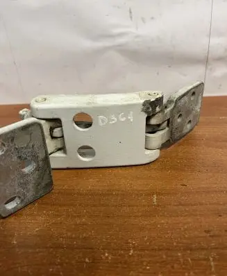 Mercedes-Benz E W212 Tailgate/trunk/boot hinge 361 A9067400237