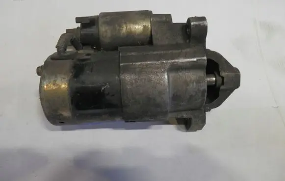 Renault Megane II Starter motor 8200227092
