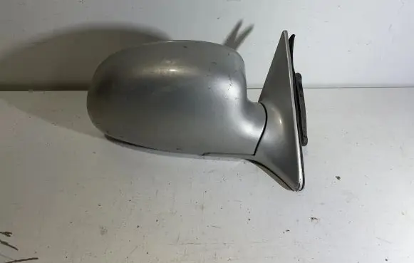 Hyundai Elantra Front door electric wing mirror