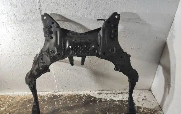 Mazda 3 III Front subframe 