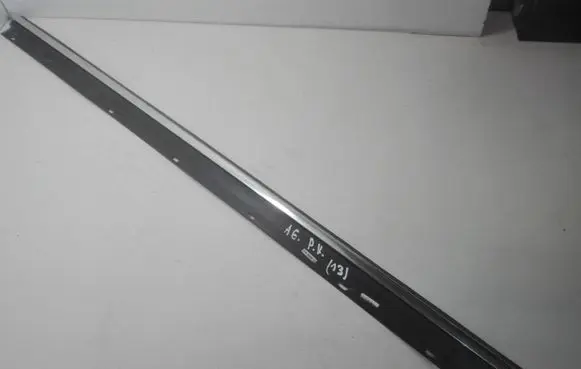 Audi A6 S6 C5 4B Rubber seal front door window/glass 4B0853283J