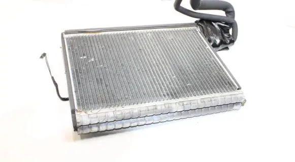 Land Rover Discovery 4 - LR4 Air conditioning (A/C) radiator (interior) 