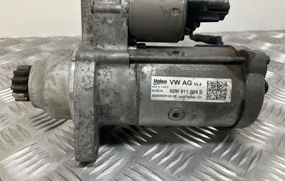 Volkswagen PASSAT B8 Starter motor 02M911024S