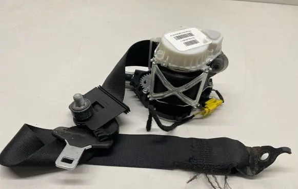 Mercedes-Benz ML W164 Rear seatbelt A1648602385 1102070578