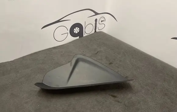 Maserati Levante Dashboard side end trim 670043359 FA00AAU82739