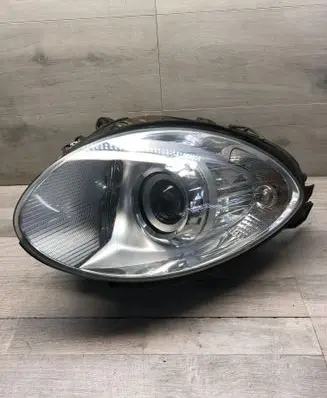 Mercedes-Benz R W251 Headlight/headlamp A2518260291 26345000R