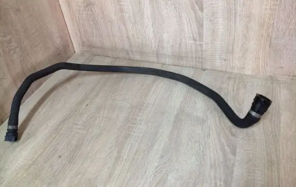 BMW 5 E60 E61 Engine coolant pipe/hose 17127787458