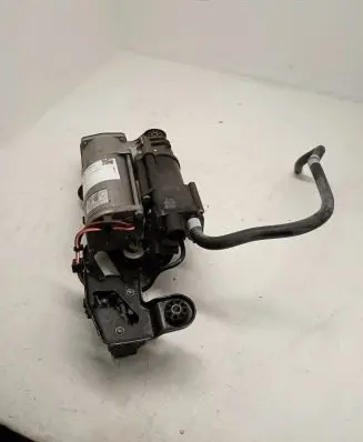 BMW X5 F15 Air suspension compressor/pump 6875177