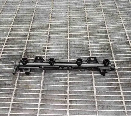 Seat Ibiza III (6L) Fuel main line pipe