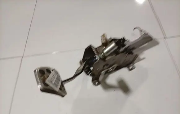 Honda Civic Brake pedal 