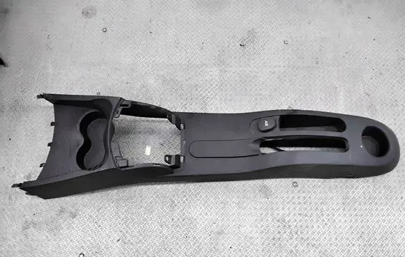 Renault Clio III Center console 8200407985