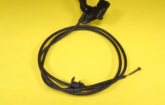 Engine bonnet (hood) release handle