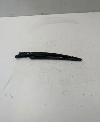 Nissan Qashqai Rear wiper blade arm