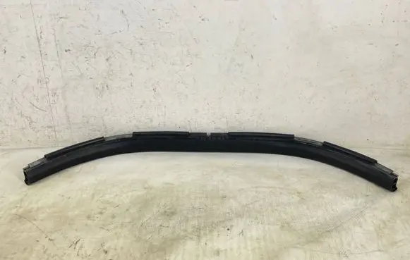 BMW 7 G11 G12 Engine compartment rubber 7347394