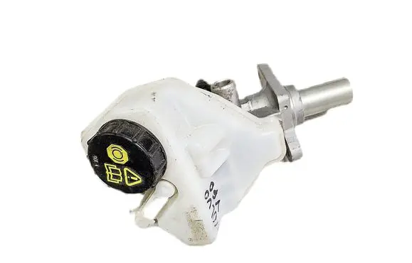 Master brake cylinder