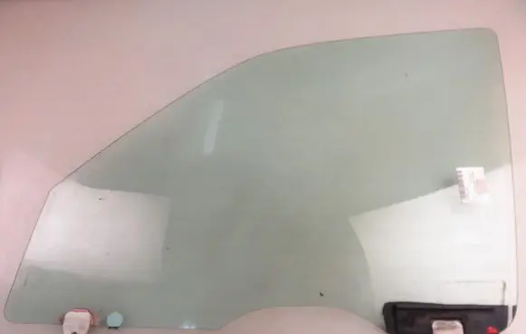 Honda CR-V Front door window glass four-door 
