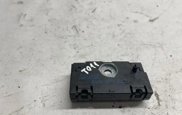 Audi A6 S6 C7 4G Other devices 8T8035570