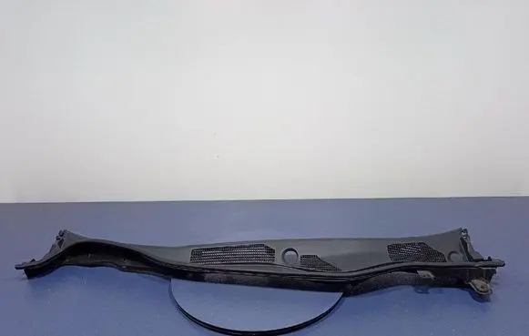 Lexus GS 300 350 430 450H Wiper trim 55708-30100