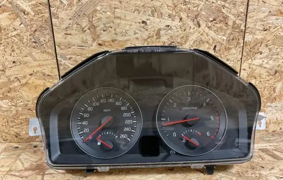 Volvo V50 Speedometer (instrument cluster) 36002433 69199420T 31254776