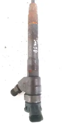 Nissan Qashqai Fuel injector 0445110546