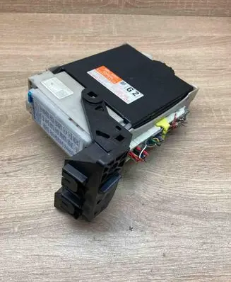 Toyota Prius (XW30) Fuse module 8922147300 2380003093