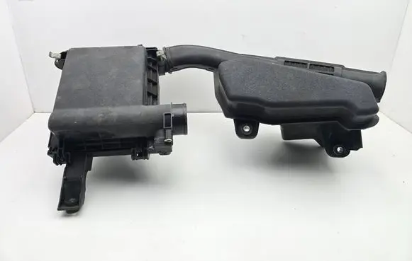 Toyota Prius (XW30) Air filter box 1770137170 1775037060 222040T040