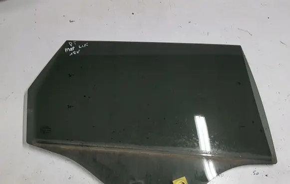 Audi A3 S3 8P Sliding door window/glass 