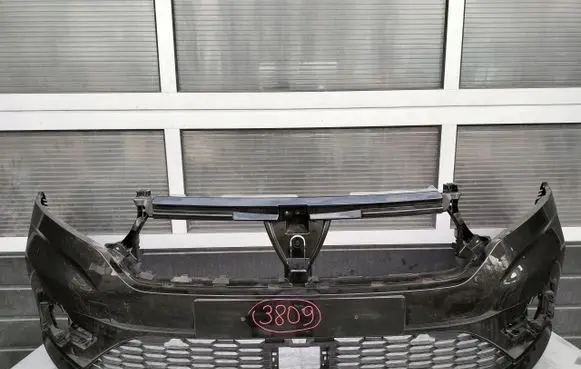 Dacia Sandero III Front bumper 620228531R