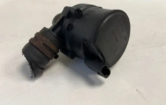 Skoda Superb B8 (3V) Electric auxiliary coolant/water pump 2Q0965567A