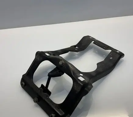Mercedes-Benz E W211 Top upper radiator support slam panel A2116201916 2116201916
