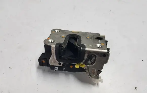 Dacia Dokker Front door lock 