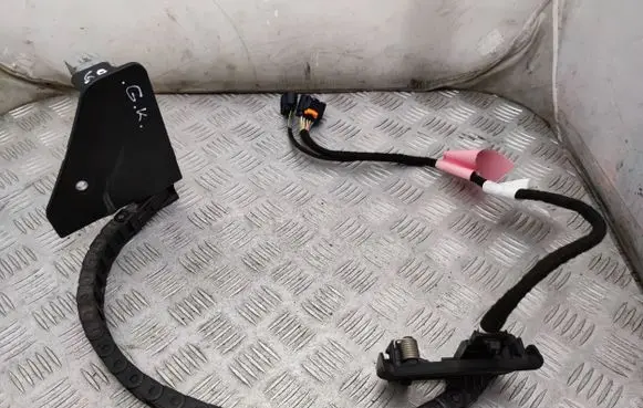 Peugeot Traveller Sliding door wiring loom 9816589380