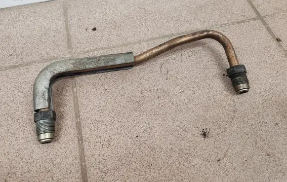Subaru Legacy EGR valve line/pipe/hose