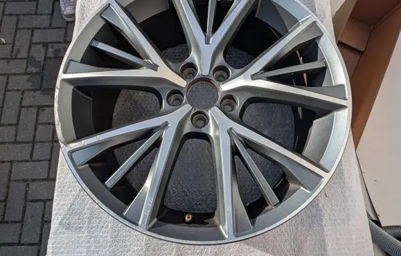 Volvo XC60 R19 alloy rim 31471877