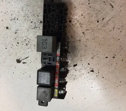 Volkswagen Golf IV Fuse box set 8l0941822