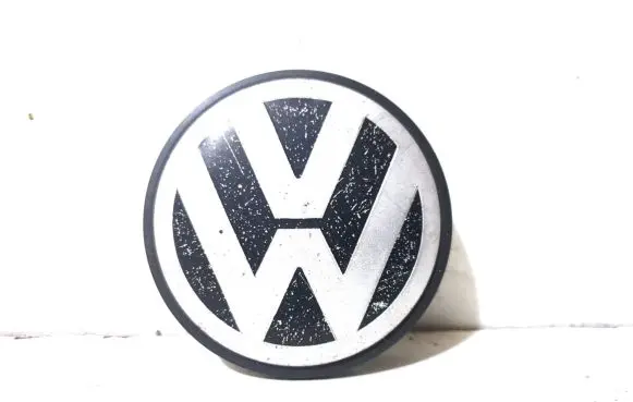 Volkswagen Golf VII Original wheel cap 3B7601171