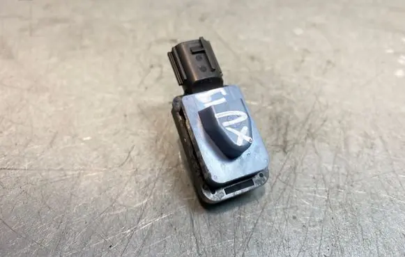 Subaru XV II Airbag deployment crash/impact sensor 98237FL040
