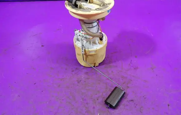 Ford Focus C-MAX Fuel level sensor 