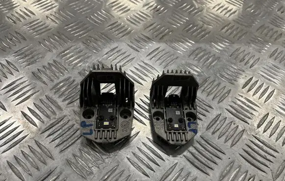 KIA Sportage LED ballast control module R292151140