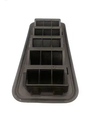 Chevrolet Silverado Quarter panel pressure vent 18106265