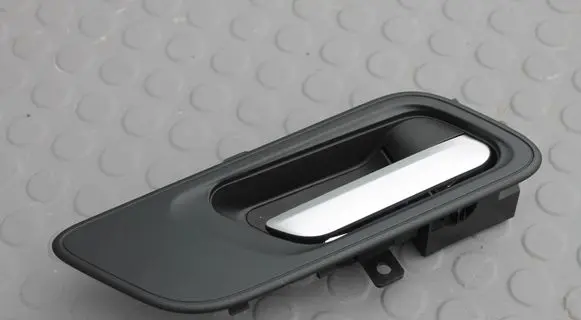 Nissan Qashqai J12 Front door interior handle 806706UA0A 806826UA0D 80670-6UA0A