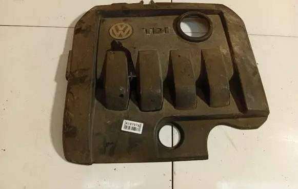 Engine cover (trim)