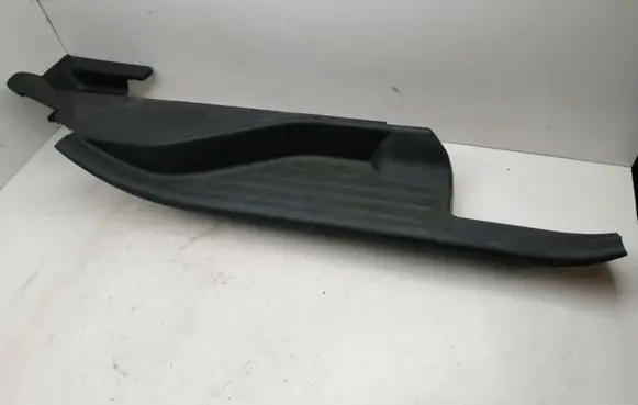 Toyota Prius+ (ZVW40) Rear sill (body part) 6791747060