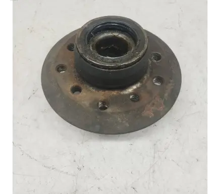 Mercedes-Benz W123 Front wheel hub 1163341701 A1163341701 1163343401