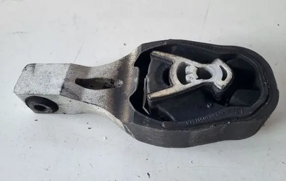 Peugeot 3008 II Engine mount bracket 9820511880