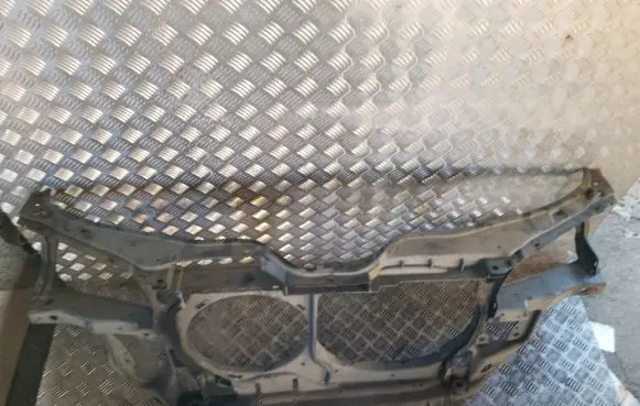 Volkswagen PASSAT B5 Radiator support slam panel 3B0805594AA