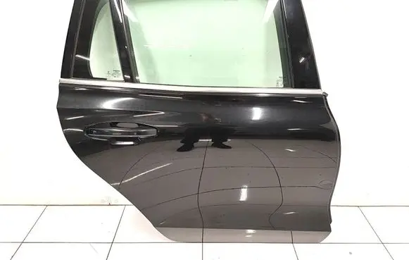 Rear door