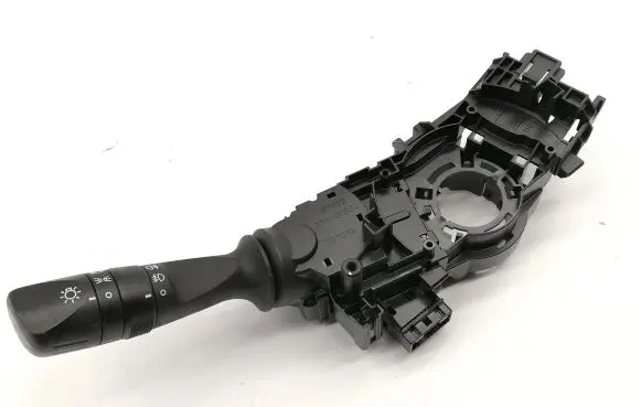 Toyota Auris E180 Indicator stalk 17F852